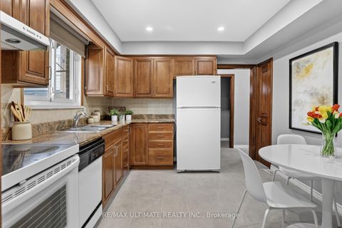 Photo 14 at 70 Rosemount Drive, Ionview, Toronto