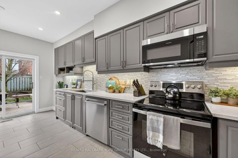 Photo 12 at 540 Greig Circle, College Manor, Newmarket