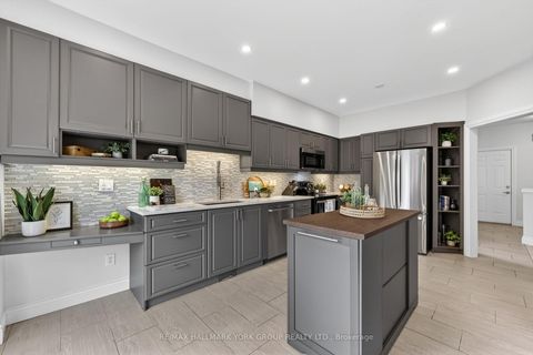 Photo 16 at 540 Greig Circle, College Manor, Newmarket