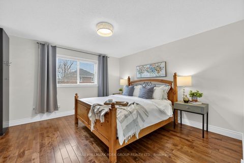 Photo 19 at 540 Greig Circle, College Manor, Newmarket