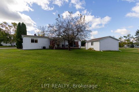 Photo 23 at 11 Geneva Court, Sutton & Jackson's Point, Georgina