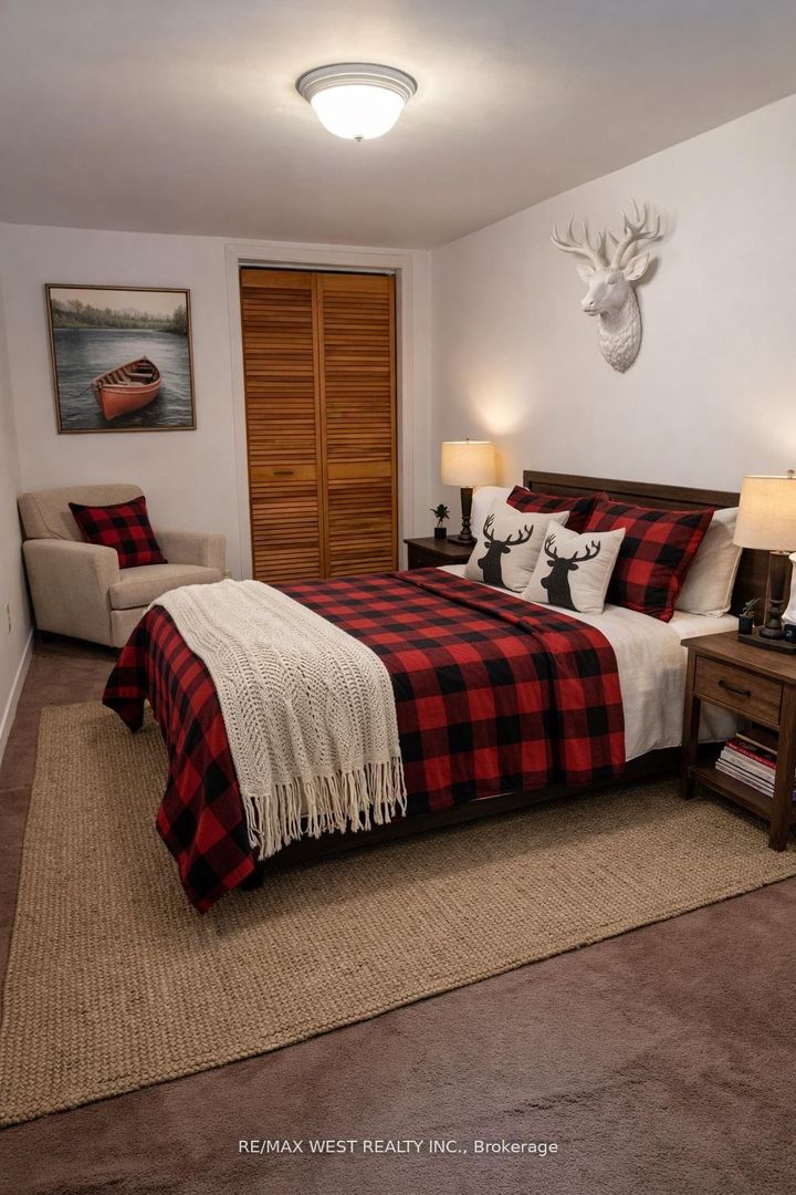 Photo 13 at 3 Glenroy Avenue, Queensway, Toronto