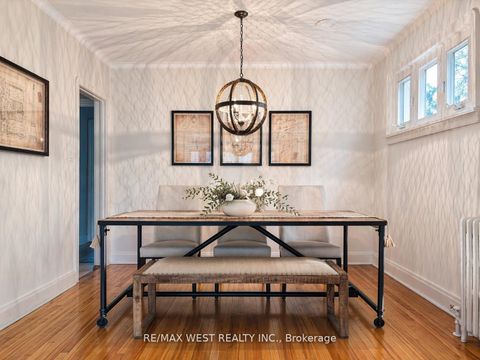 Photo 3 at 3 Glenroy Avenue, Queensway, Toronto