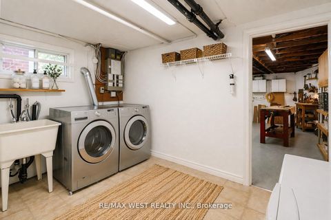 Photo 16 at 3 Glenroy Avenue, Queensway, Toronto