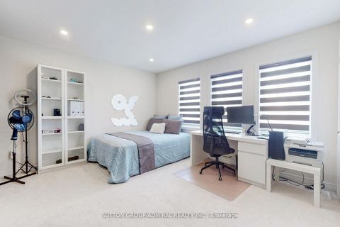 Photo 15 at 3 Cypress Point Street, Ardagh, Barrie