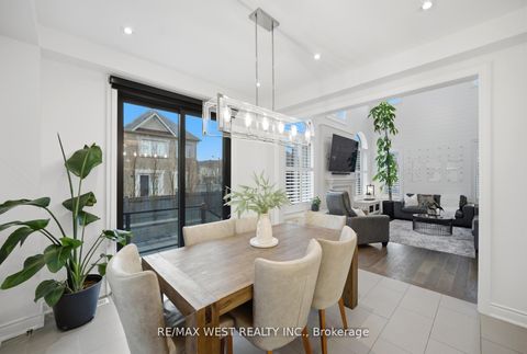 Photo 8 at 139 Hatton Garden Road, Vellore Village, Vaughan