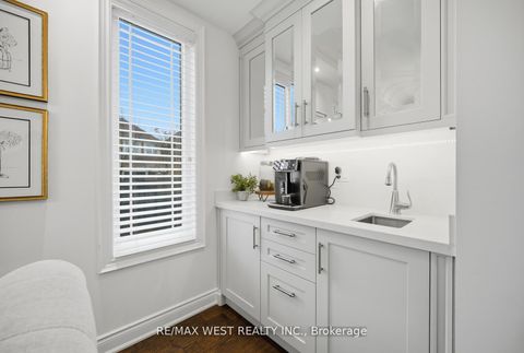 Photo 11 at 139 Hatton Garden Road, Vellore Village, Vaughan