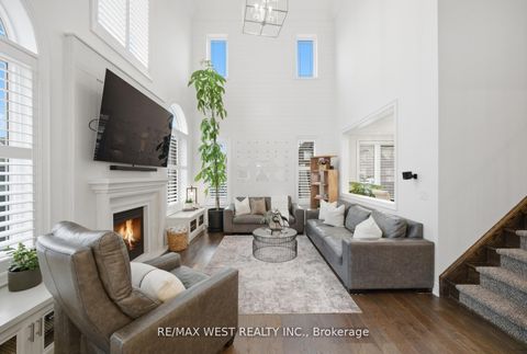 Photo 12 at 139 Hatton Garden Road, Vellore Village, Vaughan