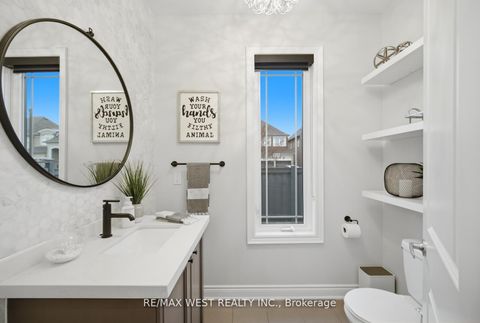 Photo 16 at 139 Hatton Garden Road, Vellore Village, Vaughan