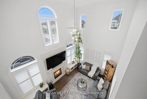 Photo 17 at 139 Hatton Garden Road, Vellore Village, Vaughan