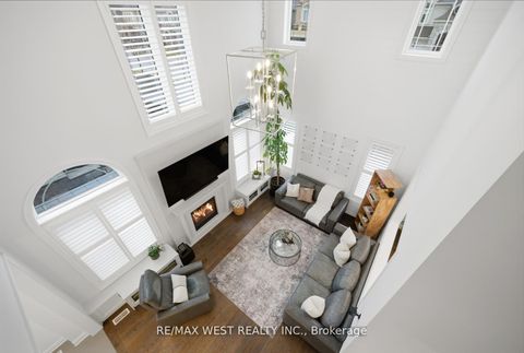 Photo 18 at 139 Hatton Garden Road, Vellore Village, Vaughan