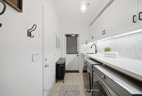 Photo 33 at 139 Hatton Garden Road, Vellore Village, Vaughan