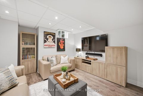 Photo 34 at 139 Hatton Garden Road, Vellore Village, Vaughan