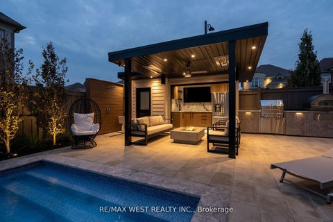 Photo 41 at 139 Hatton Garden Road, Vellore Village, Vaughan