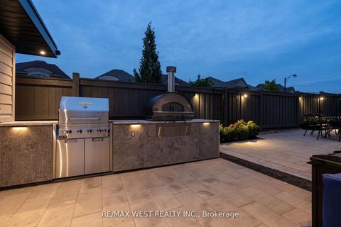 Photo 43 at 139 Hatton Garden Road, Vellore Village, Vaughan