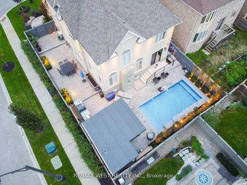 Photo 45 at 139 Hatton Garden Road, Vellore Village, Vaughan