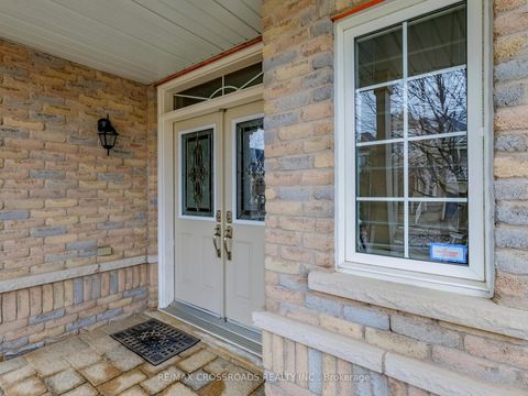 Photo 1 at 39 Pantano Drive, Patterson, Vaughan