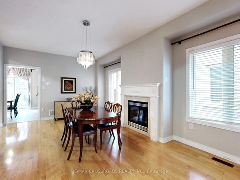 Photo 2 at 39 Pantano Drive, Patterson, Vaughan