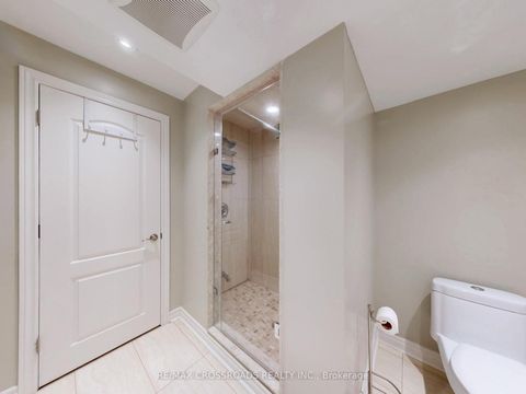 Photo 19 at 39 Pantano Drive, Patterson, Vaughan