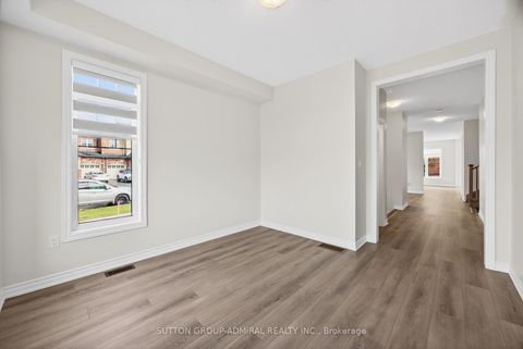 Photo 9 at 2237 Grainger Loop, Rural Innisfil, Innisfil