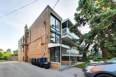 Photo 3 at 241 Pannahill Road, Bathurst Manor, Toronto