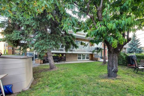 Photo 6 at 241 Pannahill Road, Bathurst Manor, Toronto