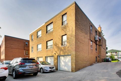 Photo 7 at 241 Pannahill Road, Bathurst Manor, Toronto