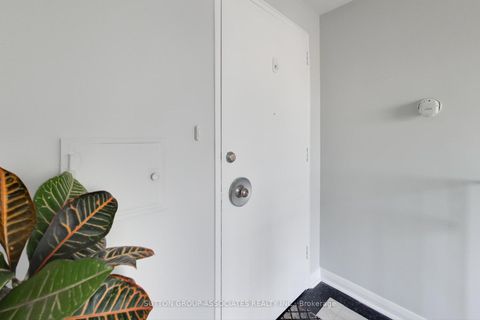 Photo 11 at 241 Pannahill Road, Bathurst Manor, Toronto