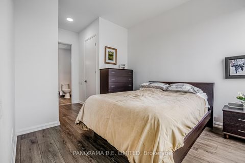 Photo 5 at 802 - 4208 Dundas Street W, Humber Valley, Toronto
