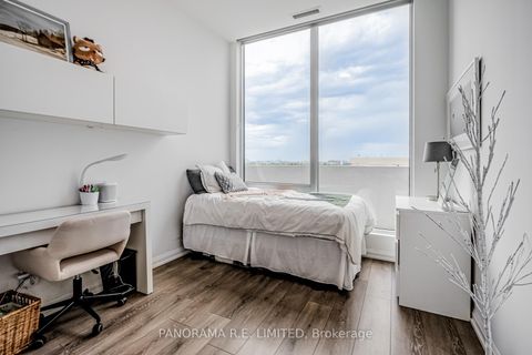 Photo 10 at 802 - 4208 Dundas Street W, Humber Valley, Toronto