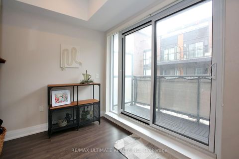 Photo 10 at E403 - 52 Coles Avenue, Vaughan Grove, Vaughan