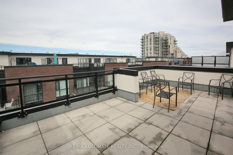 Photo 22 at E403 - 52 Coles Avenue, Vaughan Grove, Vaughan