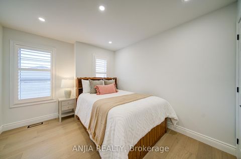 Photo 32 at 22 Kylemore Way, Angus Glen, Markham