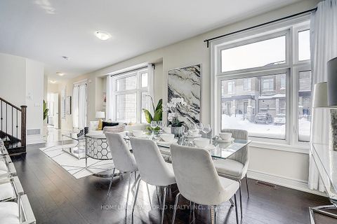 Photo 6 at 2 Hercules Club Drive, Rural Richmond Hill, Richmond Hill