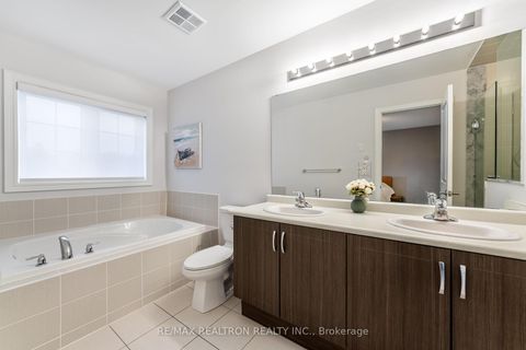 Photo 14 at 128 Countryman Road, Sharon, East Gwillimbury