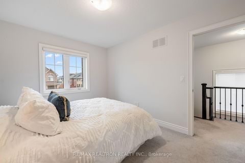 Photo 17 at 128 Countryman Road, Sharon, East Gwillimbury