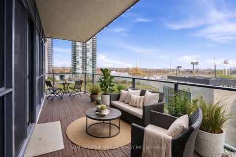 Photo 6 at 625 - 10 Park Lawn Road, Mimico, Toronto
