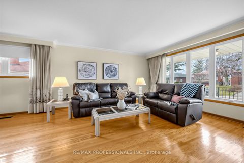 Photo 7 at 105 Rowntree Mill Road, Humber Summit, Toronto