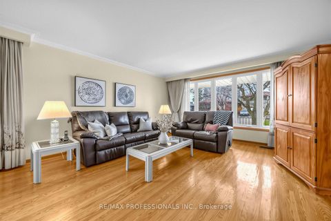 Photo 9 at 105 Rowntree Mill Road, Humber Summit, Toronto