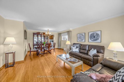 Photo 11 at 105 Rowntree Mill Road, Humber Summit, Toronto