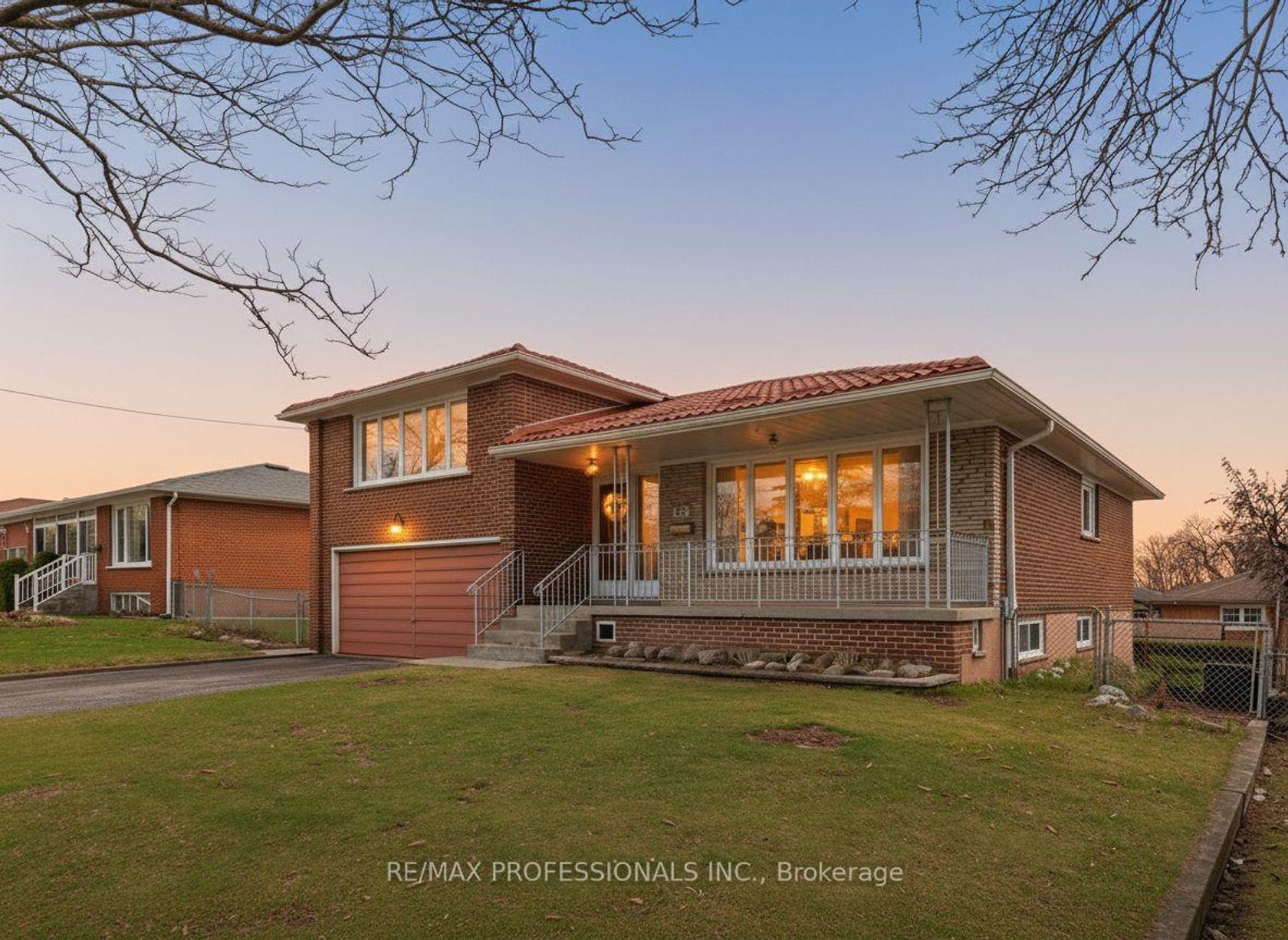 105 Rowntree Mill Road, Humber Summit, Toronto photo 7