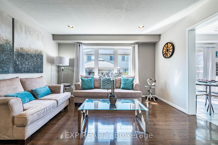 Photo 6 at 53 Sweetwood Circle, Fletcher's Meadow, Brampton