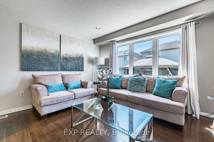 Photo 10 at 53 Sweetwood Circle, Fletcher's Meadow, Brampton