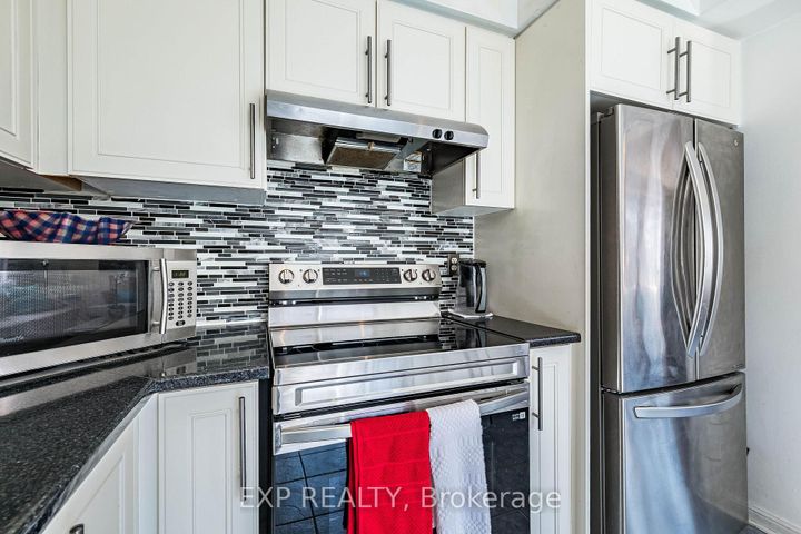 Photo 15 at 53 Sweetwood Circle, Fletcher's Meadow, Brampton