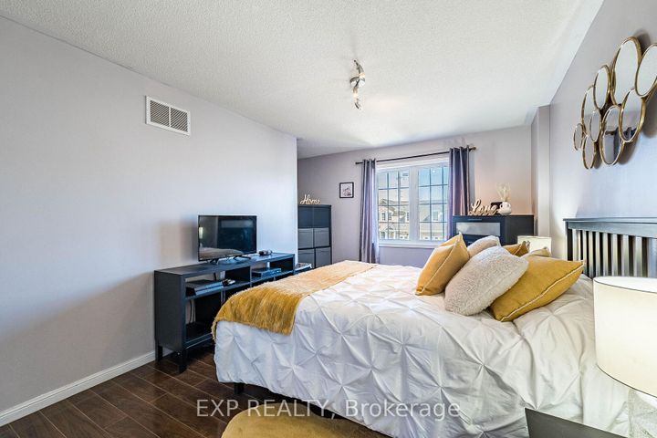 Photo 21 at 53 Sweetwood Circle, Fletcher's Meadow, Brampton