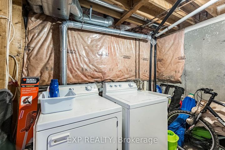 Photo 34 at 53 Sweetwood Circle, Fletcher's Meadow, Brampton