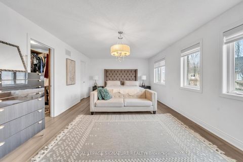 Photo 28 at 17 Roderick Court, Jefferson, Richmond Hill