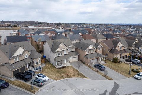 Photo 49 at 17 Roderick Court, Jefferson, Richmond Hill