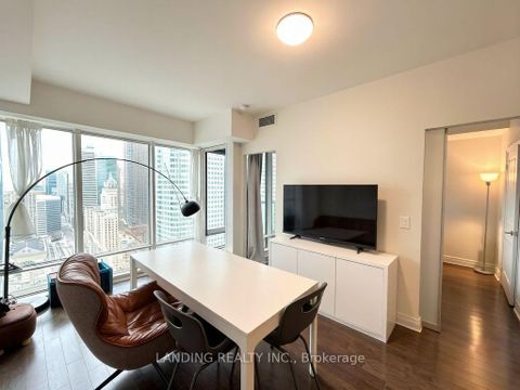 Photo 4 at 3304 - 8 The Esplanade Avenue, Waterfront Communities C8, Toronto