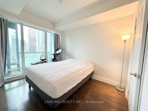 Photo 7 at 3304 - 8 The Esplanade Avenue, Waterfront Communities C8, Toronto